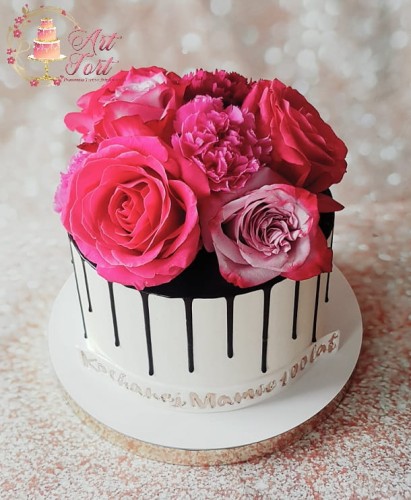 tort-z-kwiatami-na-zamowienie-wroclaw