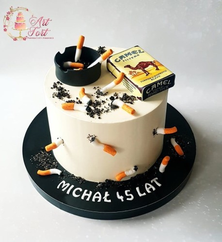 tort-z-papierosami
