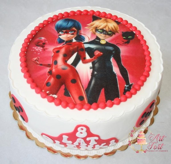 TORT MIRACULUM: BIEDRONKA I CZARNY KOT