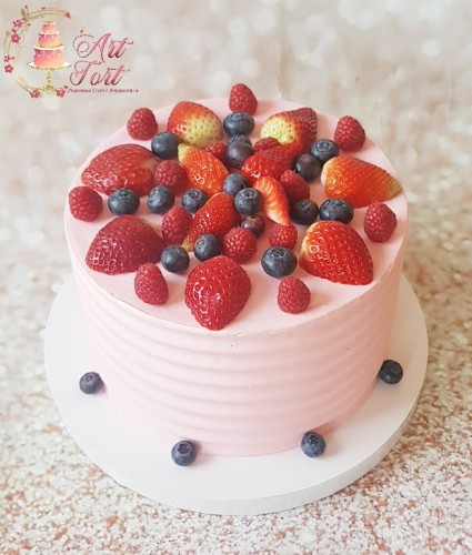 tort-na-zamowienie-z-owocami